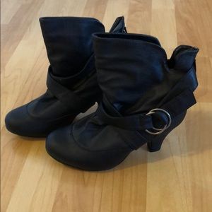 Maurices Blank Ankle Booties {7.5}